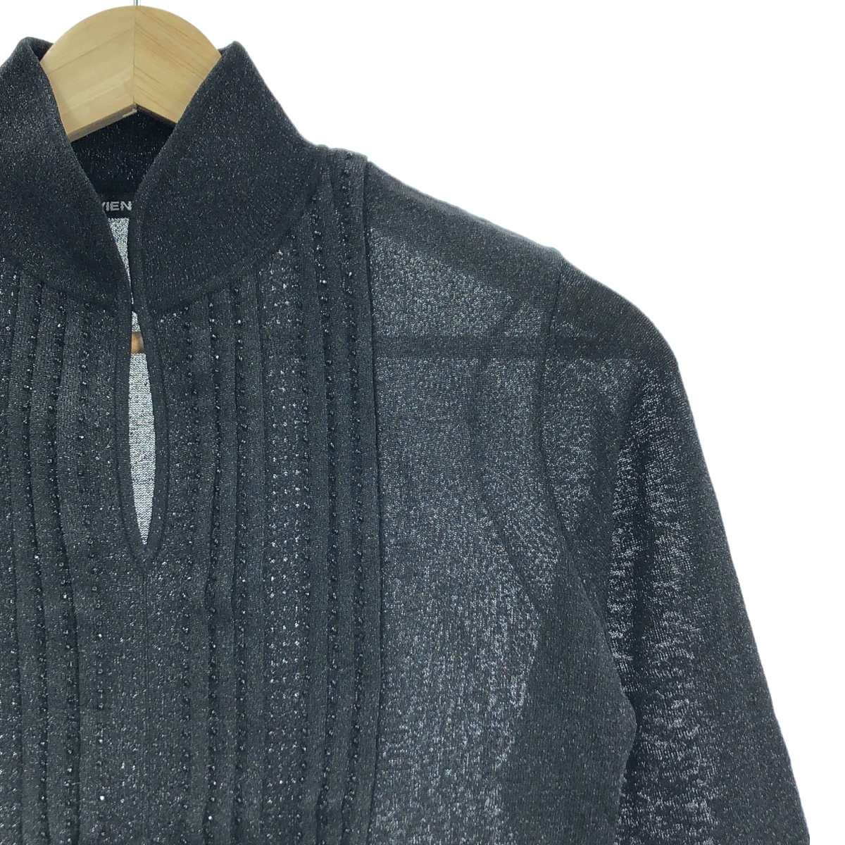 VIVIENNE TAM / ヴィヴィアンタム ビジュー 装飾 ハイネック ブラウス