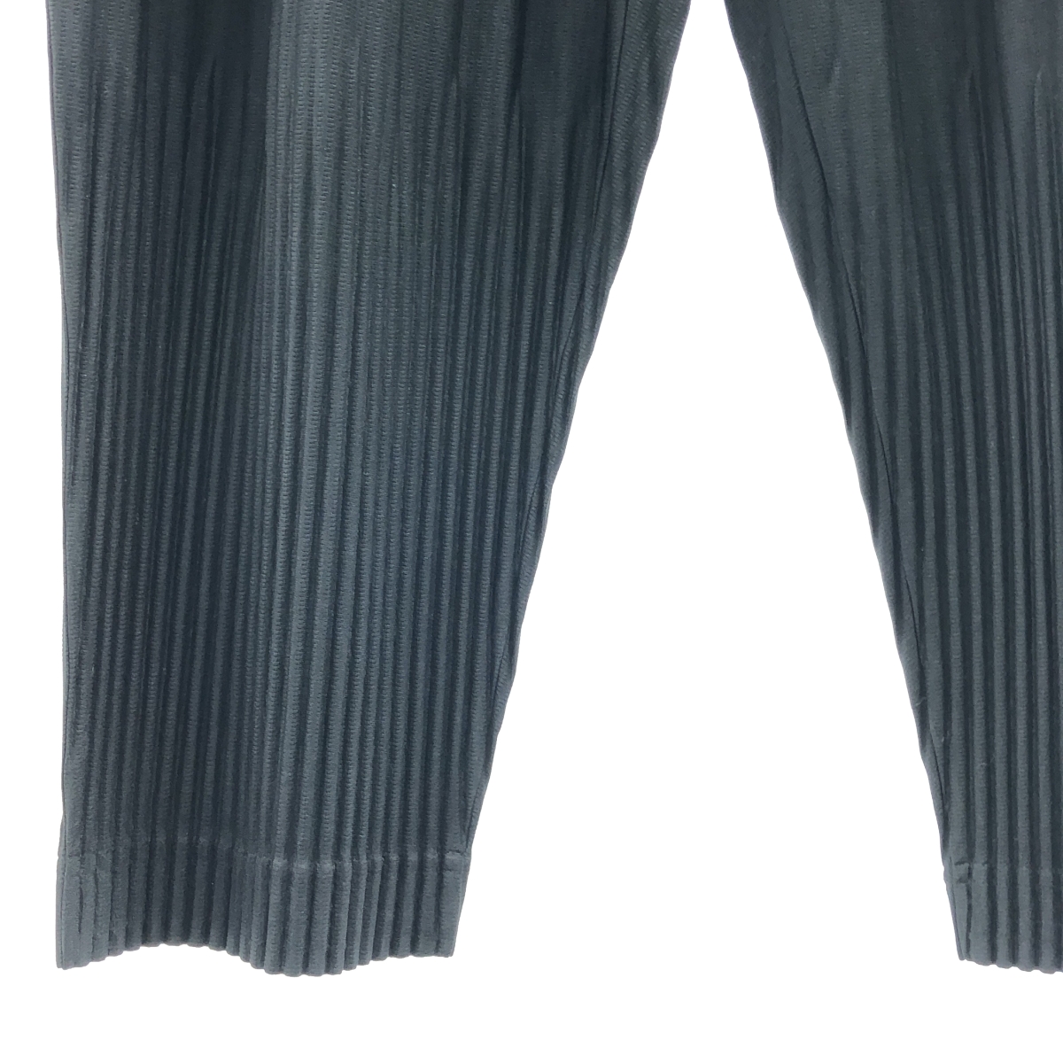 HOMME PLISSE ISSEY MIYAKE / オムプリッセイッセイミヤケ BASICS プリーツパンツ