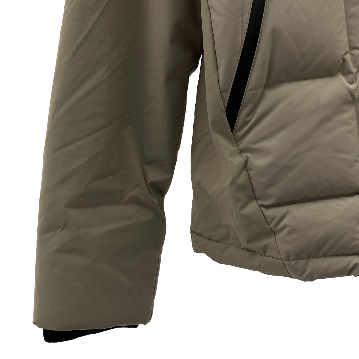 CALVIN KLEIN / カルバンクライン ロゴパッチ フルジップ ダウンジャケット フーディ