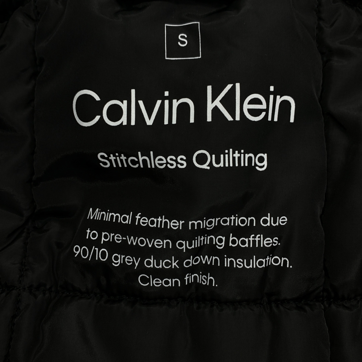 CALVIN KLEIN / カルバンクライン ロゴパッチ フルジップ ダウンジャケット フーディ