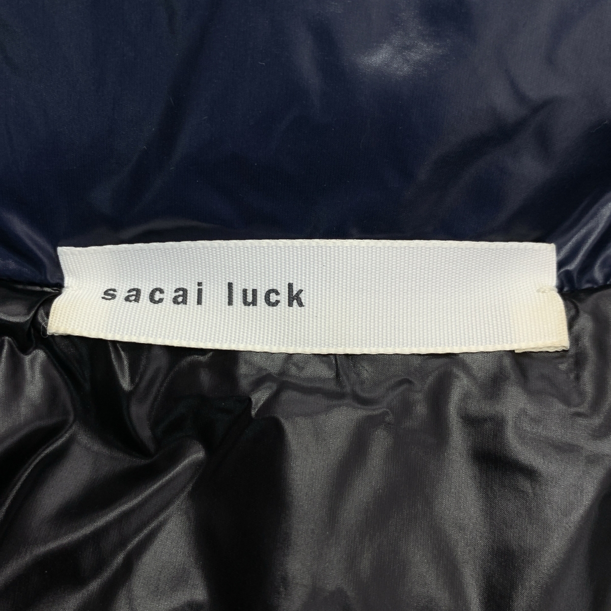sacai luck / サカイラック アシンメトリー ジップ ダウンジャケット