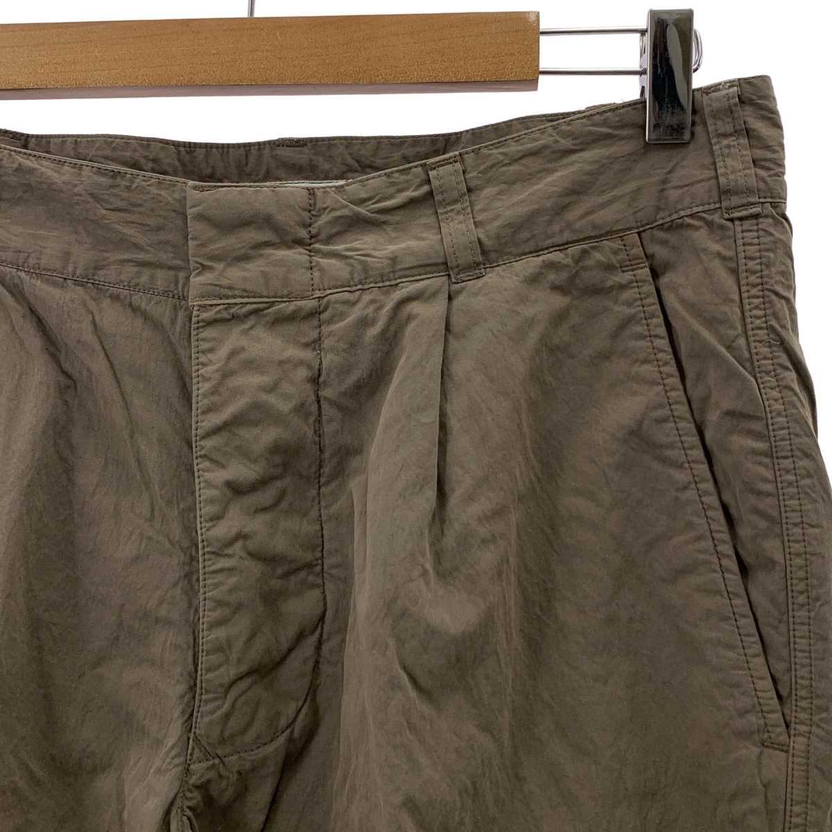 STONE ISLAND / ストーンアイランド ボタンフライ タックパンツ