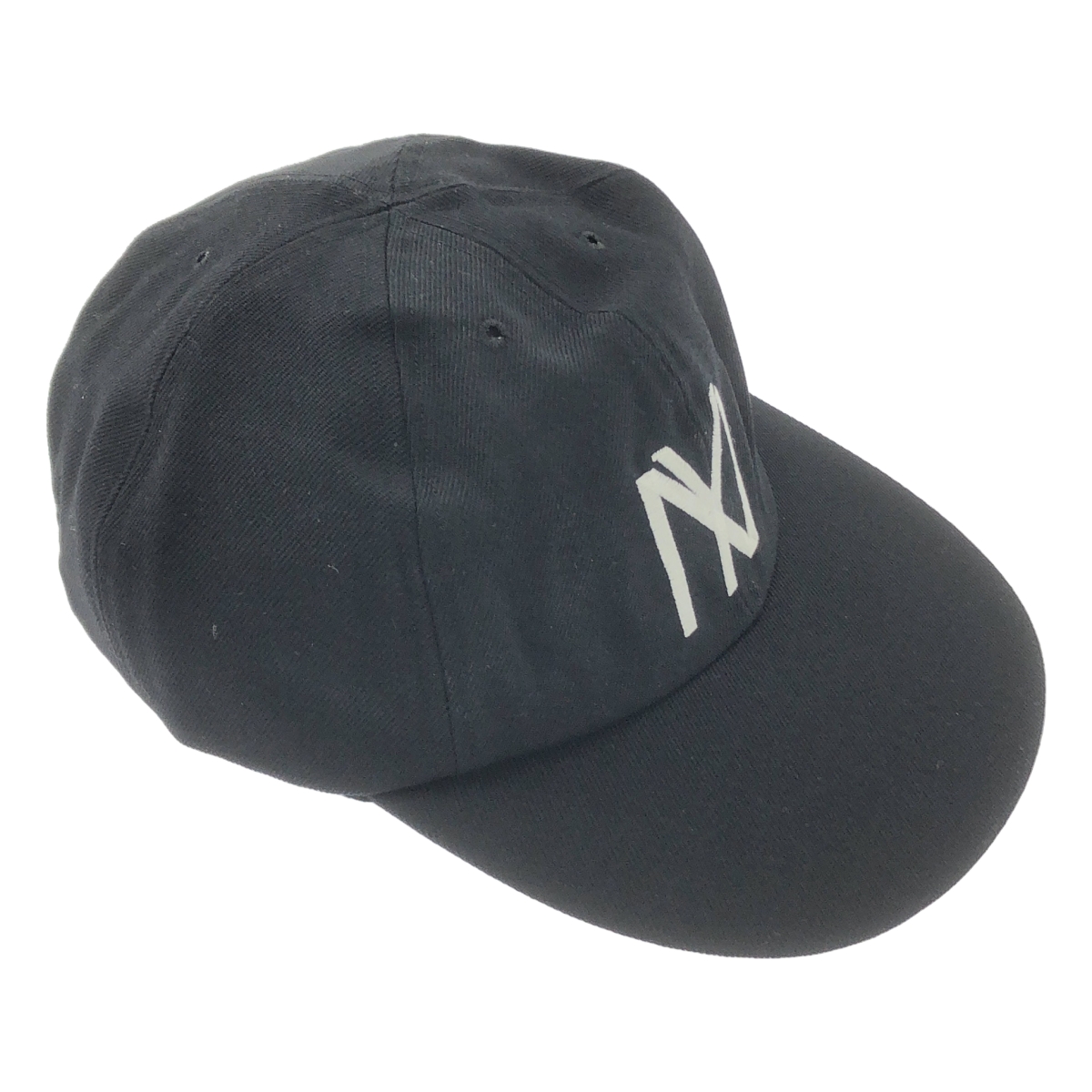 COMESANDGOES / カムズアンドゴーズ NY 刺しゅう ベースボールキャップ