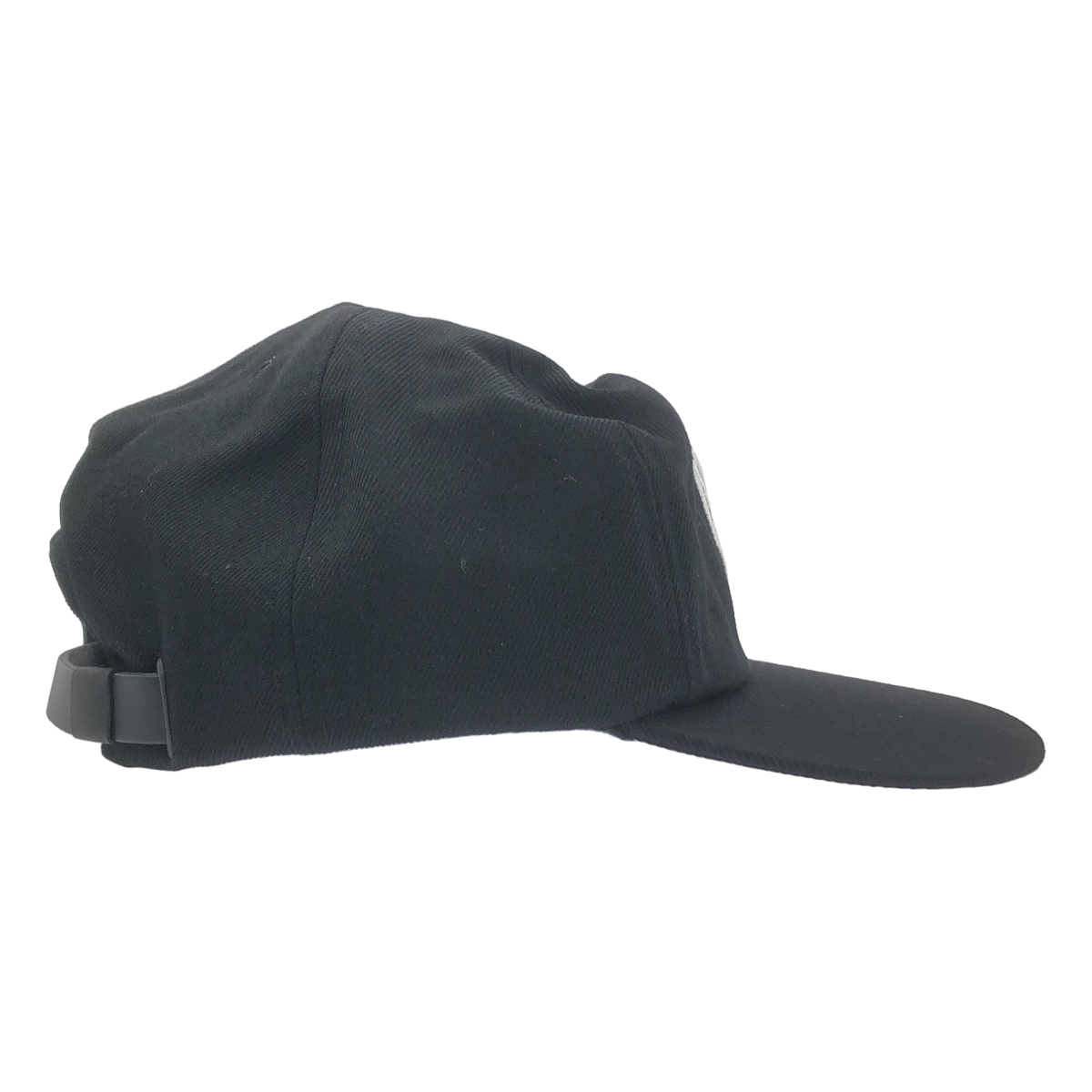 COMESANDGOES / カムズアンドゴーズ NY 刺しゅう ベースボールキャップ