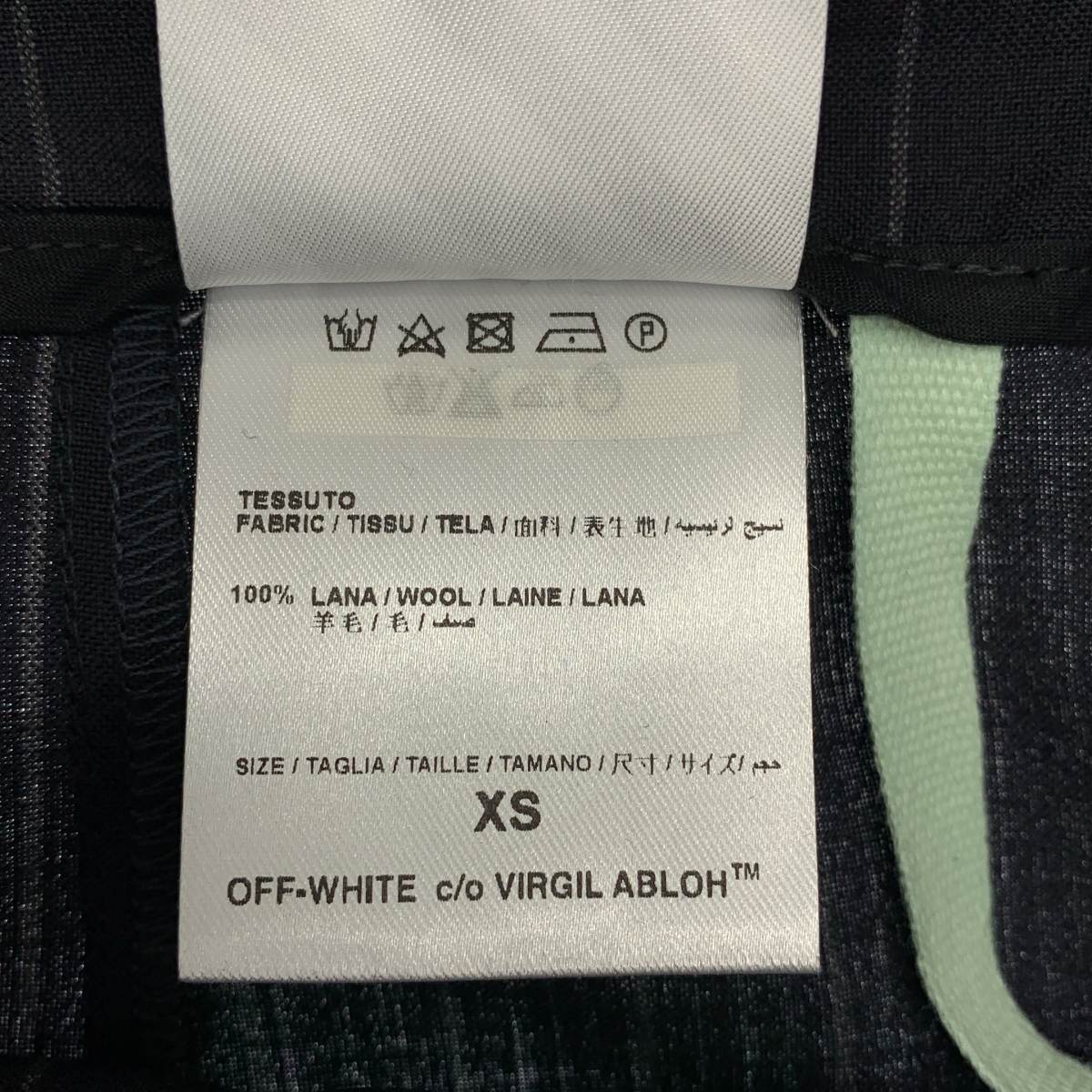 Off-White / オフホワイト ウール ストライプ アシンメトリー プリーツスカート