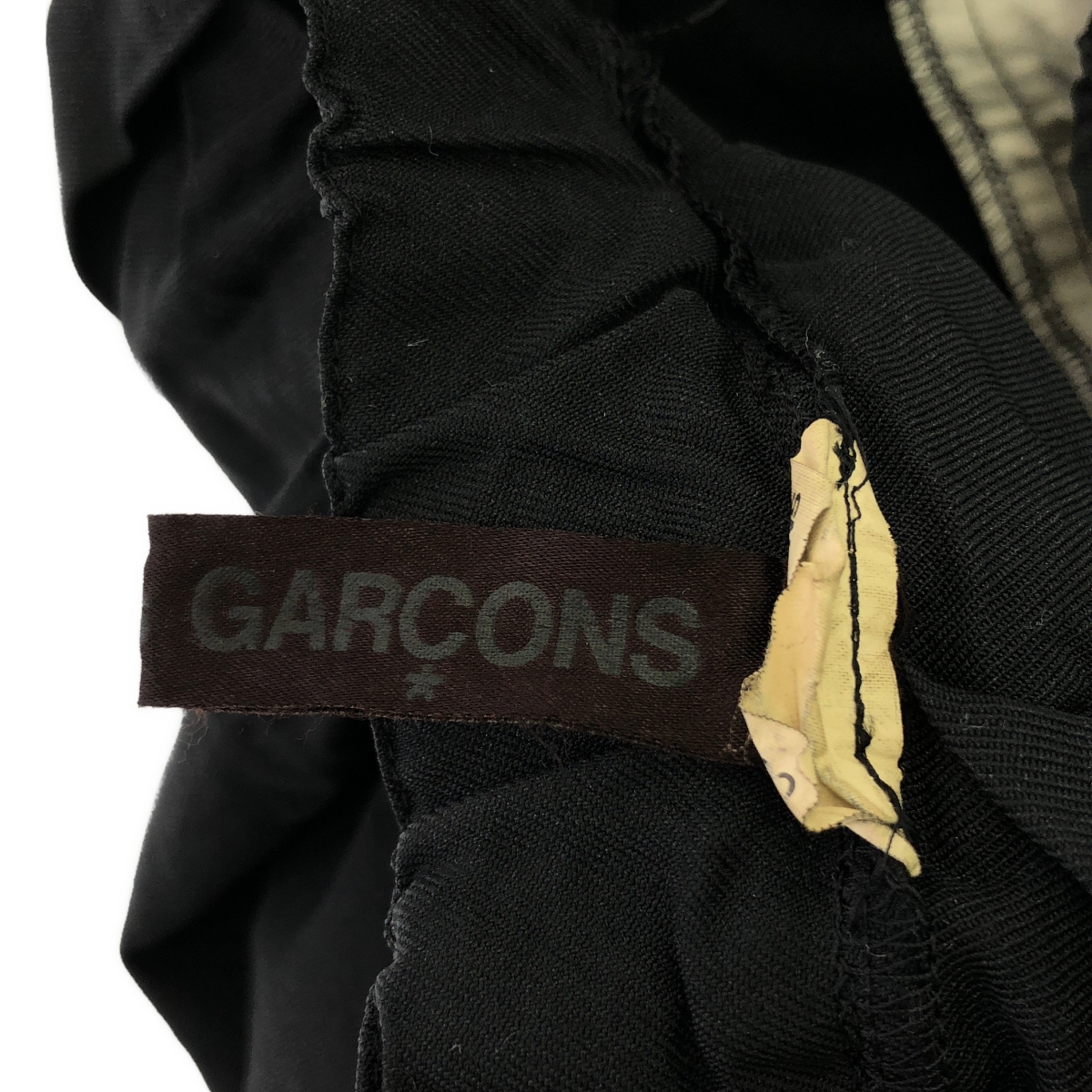 COMME des GARCONS / コムデギャルソン ボリューム プリーツ イージースカート