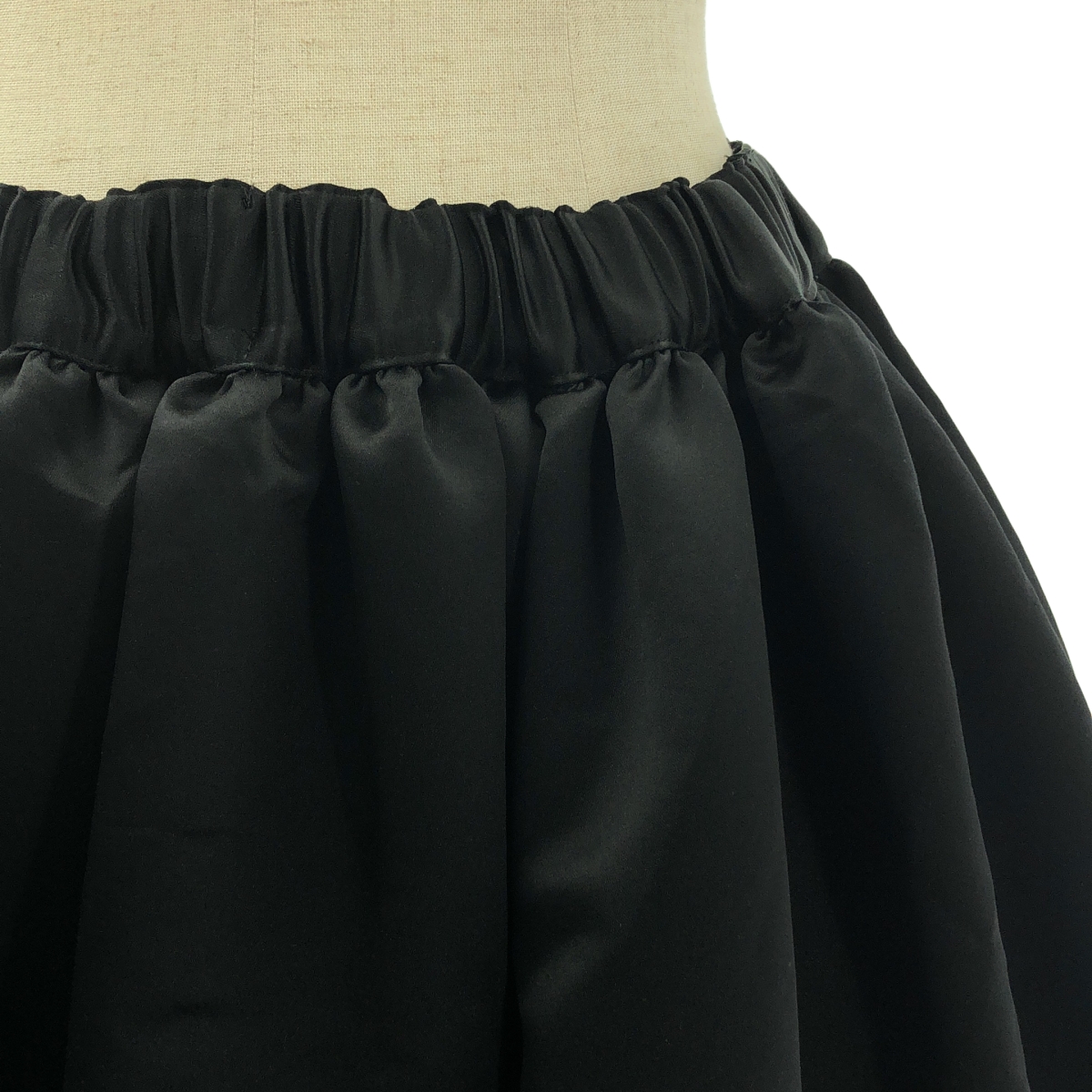 BLACK COMME des GARCONS / ブラックコムデギャルソン ポリエステル 変形 立体 ドローストリング ボリューム バルーン スカート