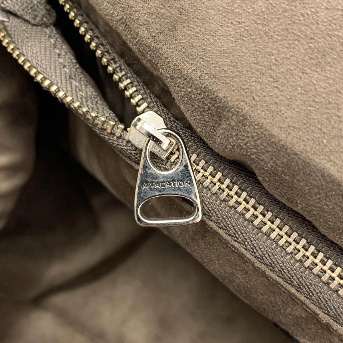 A VACATION / アヴァケーション PILLOW / クラッチバッグ