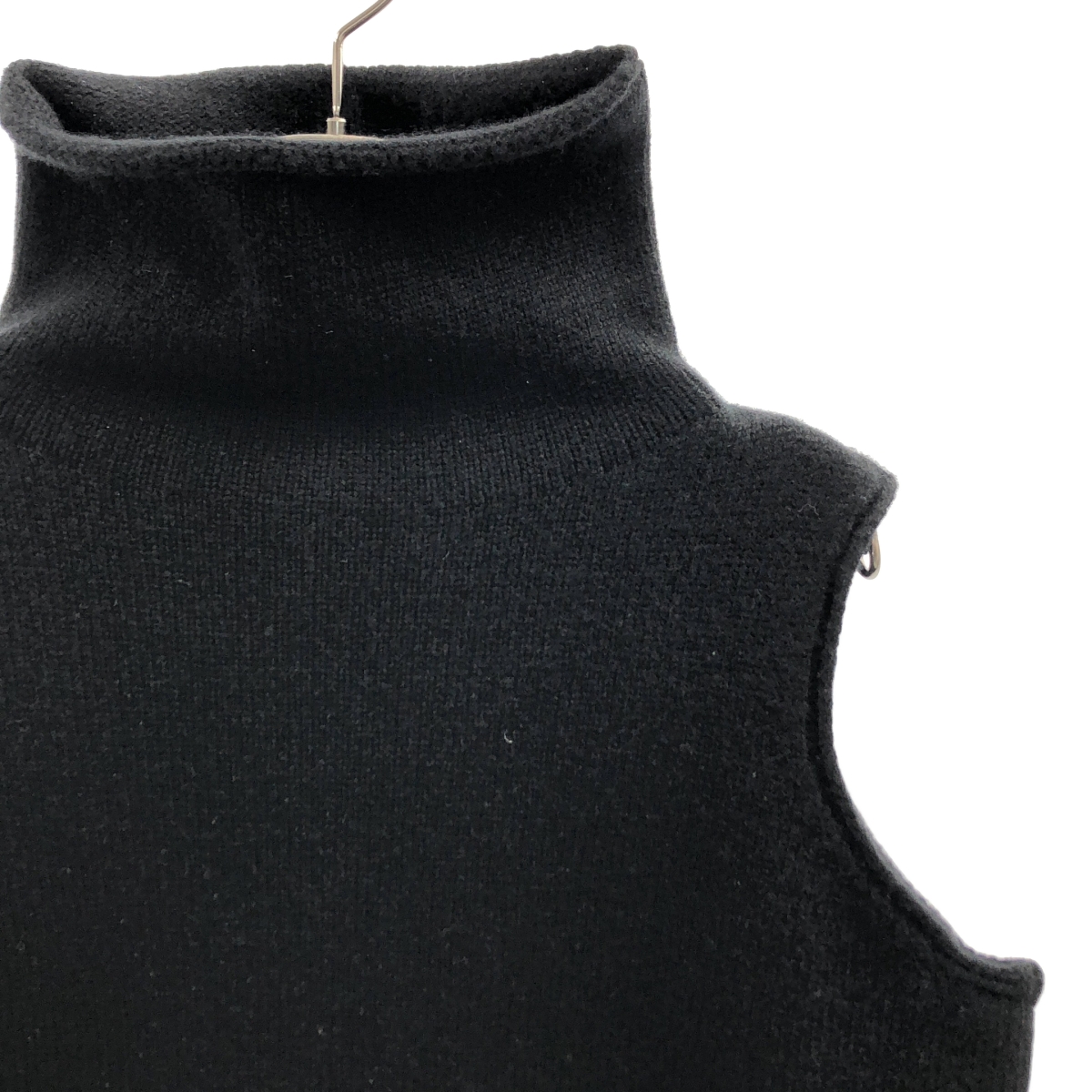 THE ROW / ザロウ ウール カシミヤ ノースリーブ タートルネックニット