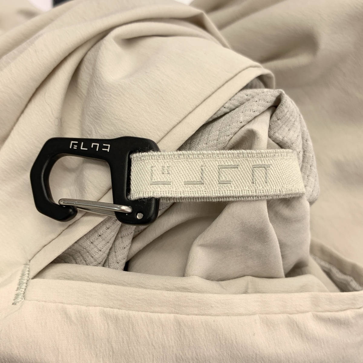 その他 ベルトストラップ イージーパンツ