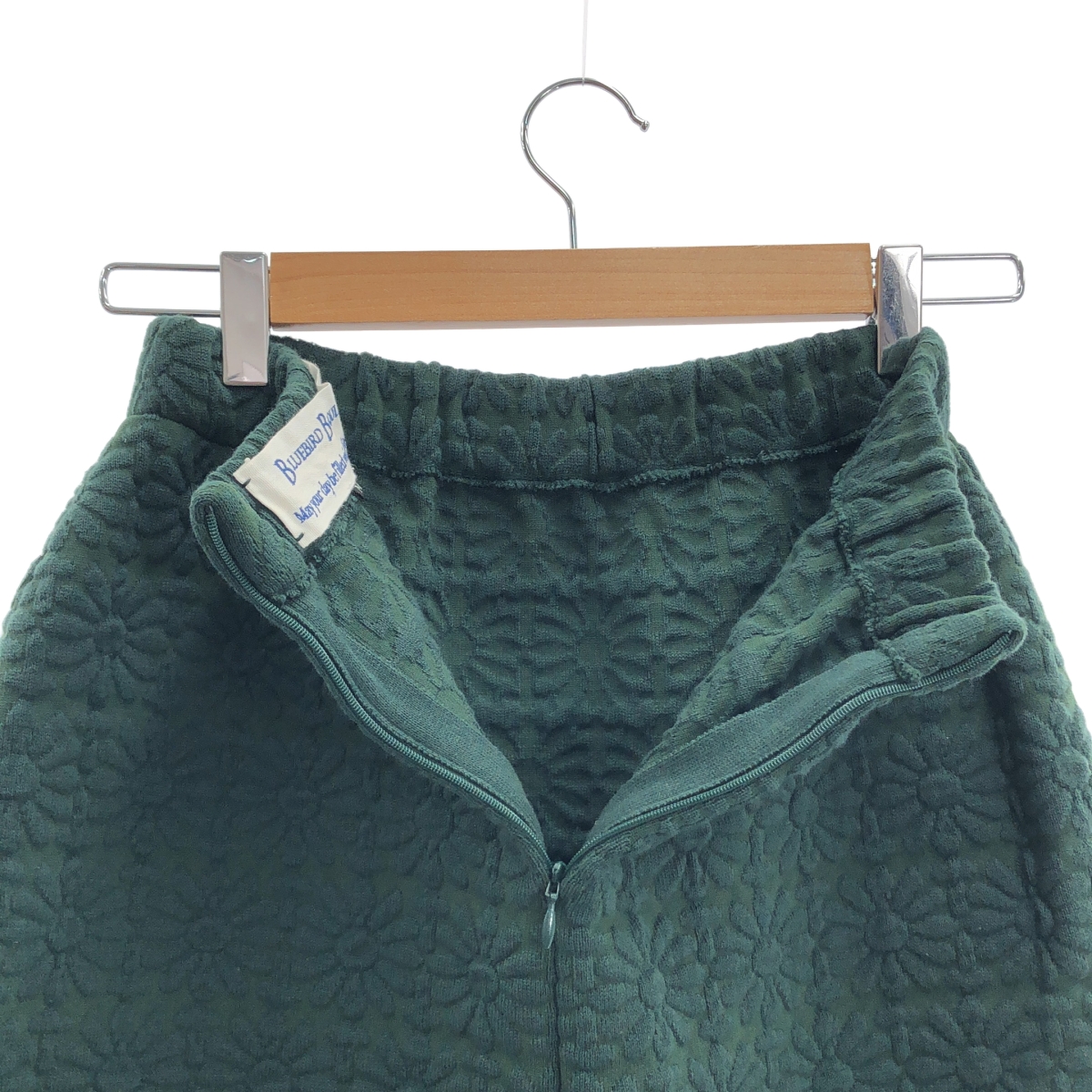 BLUEBIRD BOULEVARD / ブルーバードブルバード セットアップ / フラワー ジャガード ニット / バックジップ スリット ウエストゴム スカート