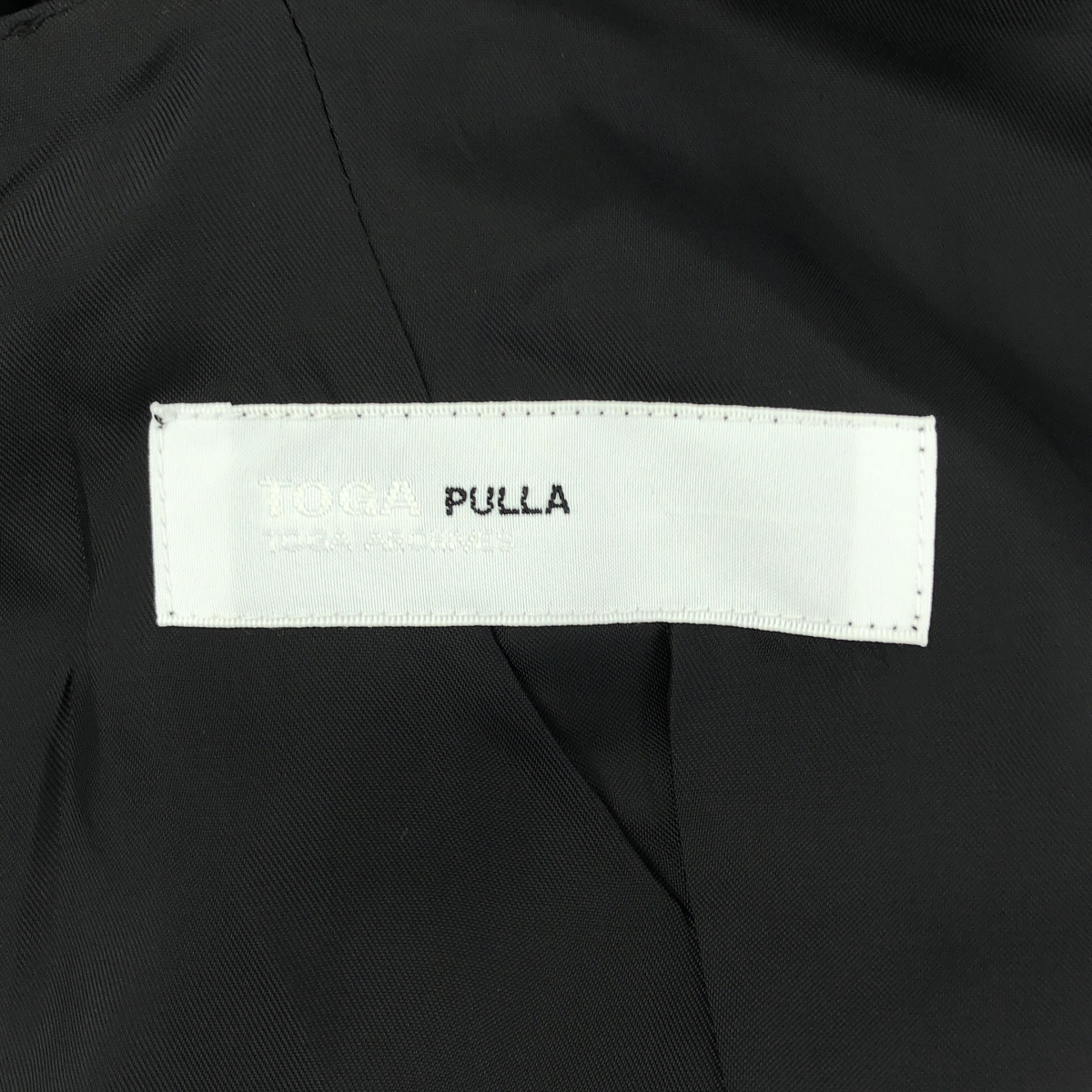 TOGA PULLA / トーガプルラ ACETATE SATIN DRESS / ドローストリング ギャザー ワンピース