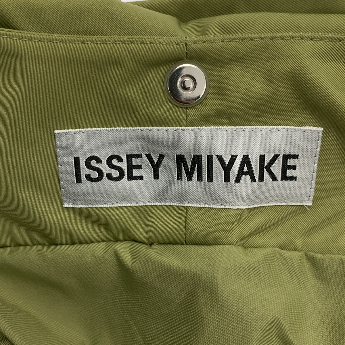 ISSEY MIYAKE / イッセイミヤケ 撥水 ナイロン コート / パッカブル