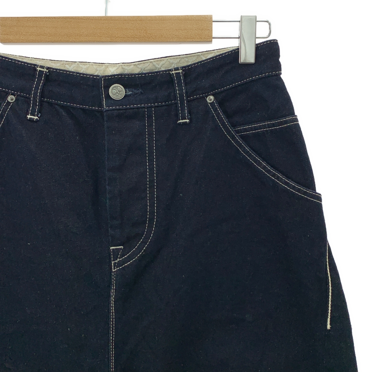 mina perhonen / ミナペルホネン always / レザーパッチ 濃紺デニムパンツ