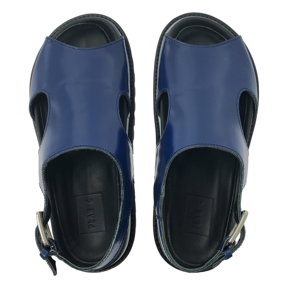 Plan C / プランシー フスベット カットアウト サンダル