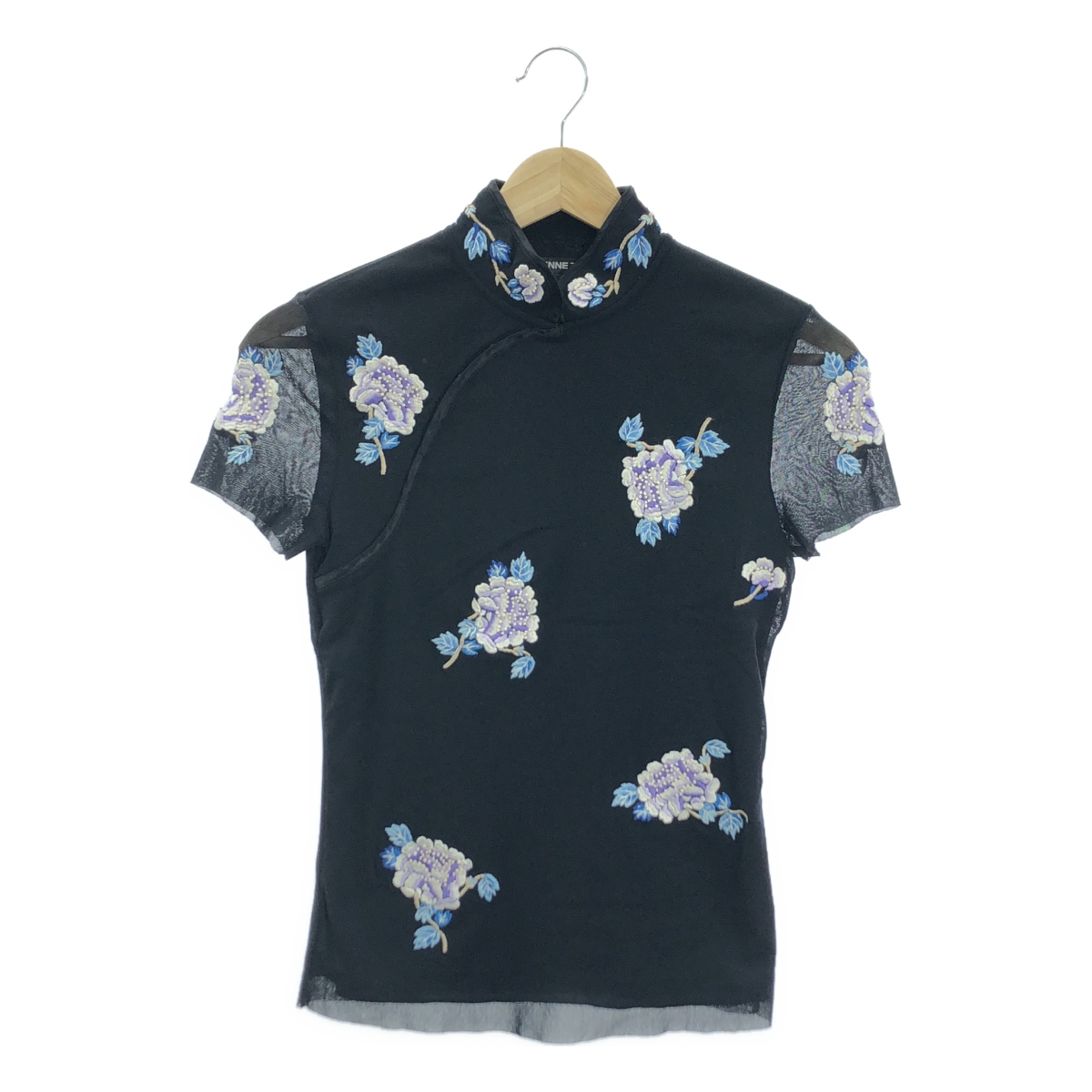 VIVIENNE TAM / ヴィヴィアンタム