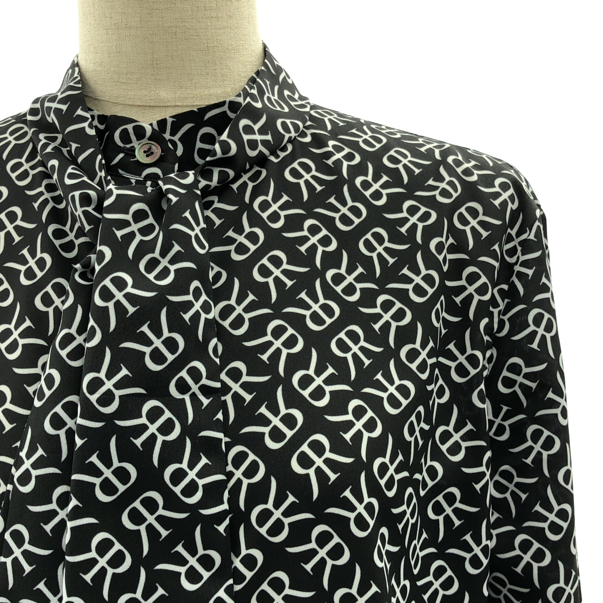 Rokh / ロック ロゴ 総柄 ボウタイ シャツ