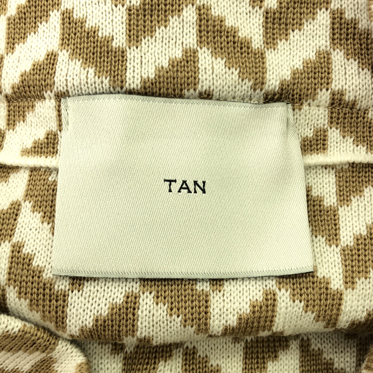 TAN / タン 総柄 モザイクパターン フロントボタン ニット スカート