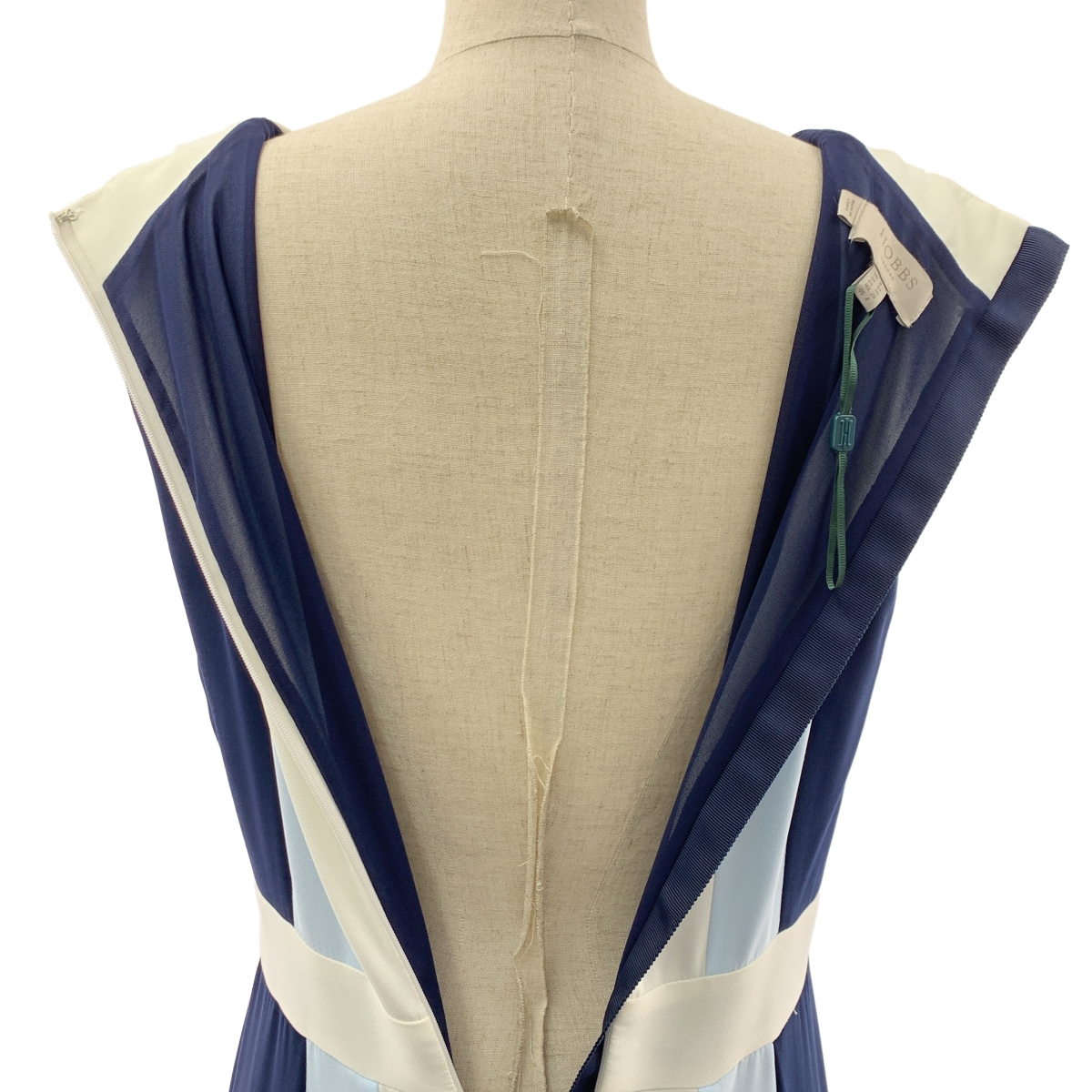 その他 バックジップ ボリューム ドレス ワンピース / 裏地付き