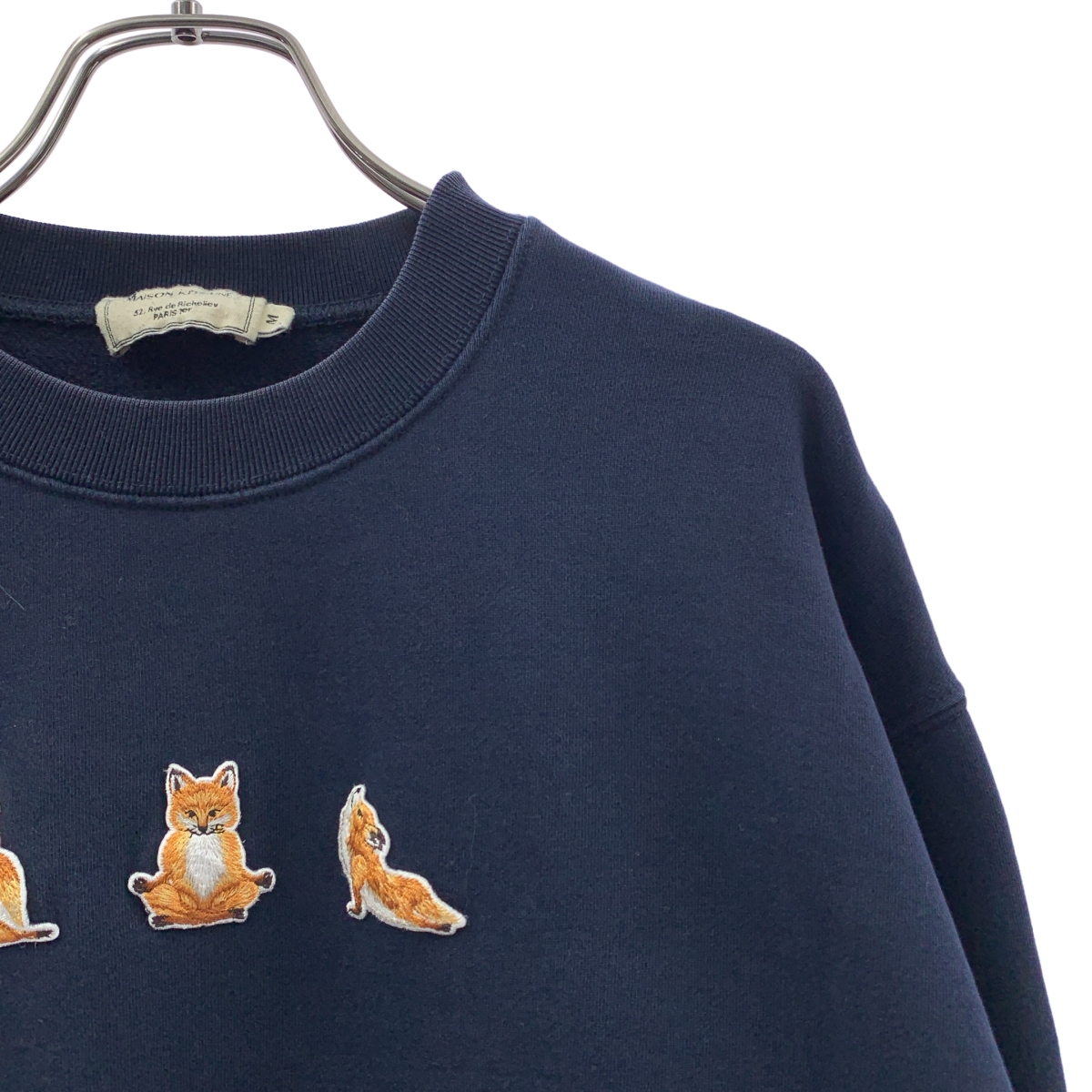 MAISON KITSUNE / メゾンキツネ ヨガフォックス ロゴパッチ クルーネックスウェット