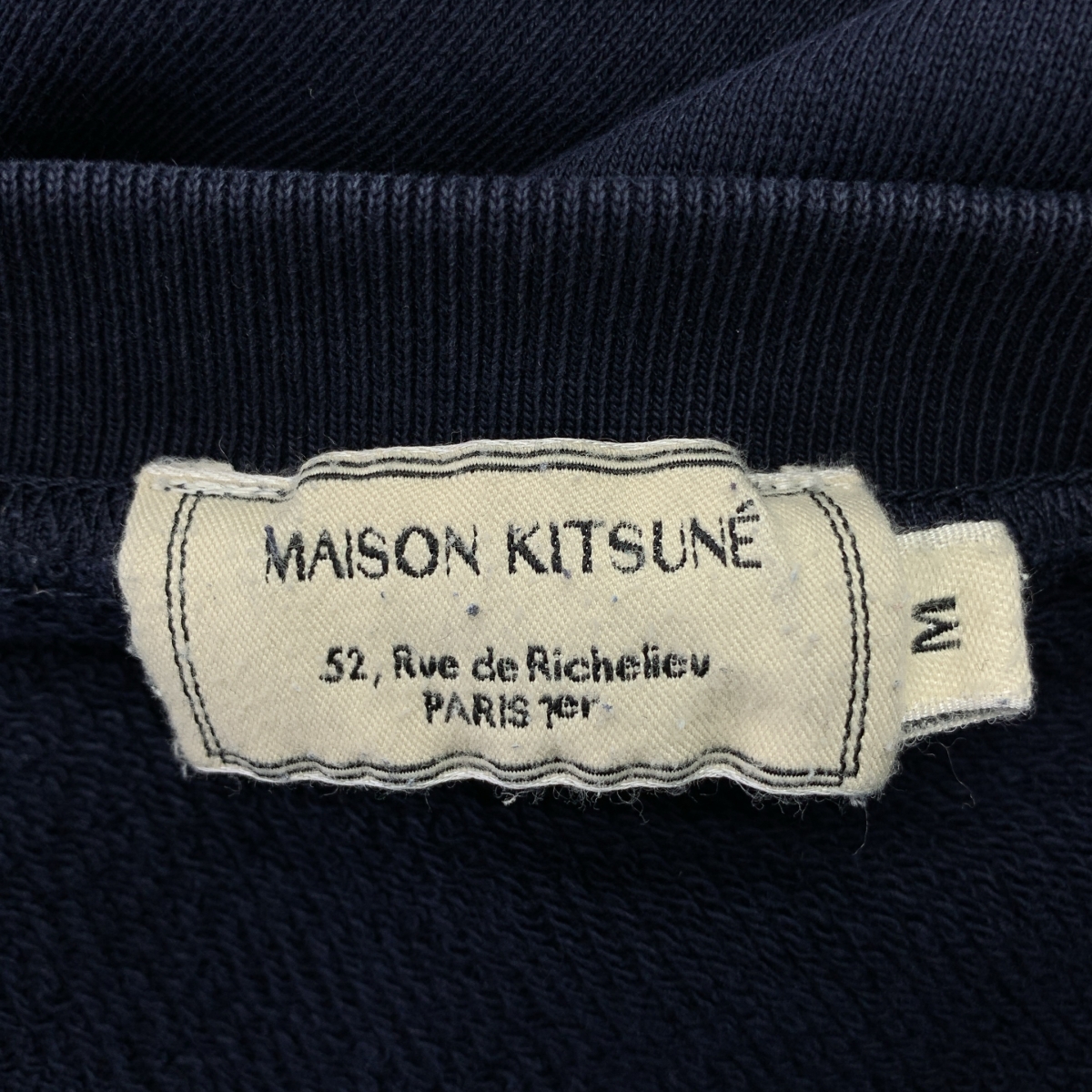 MAISON KITSUNE / メゾンキツネ ヨガフォックス ロゴパッチ クルーネックスウェット