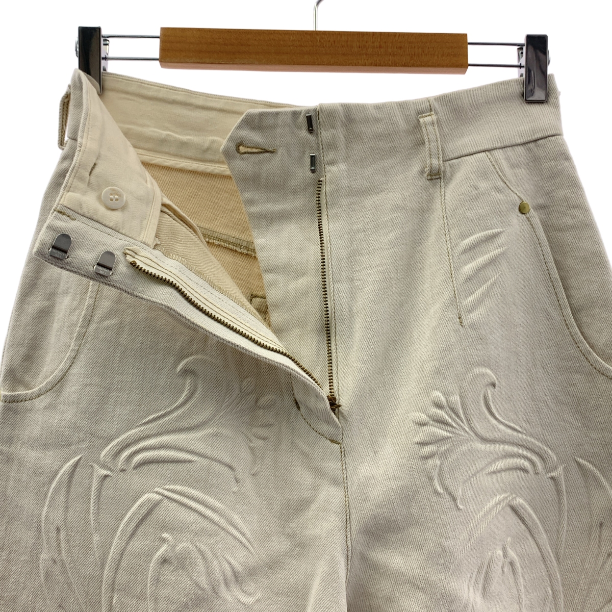 Mame Kurogouchi / マメクロゴウチ Floral Embossed Wide Leg Jeans フローラルエンボス ワイド デニムパンツ