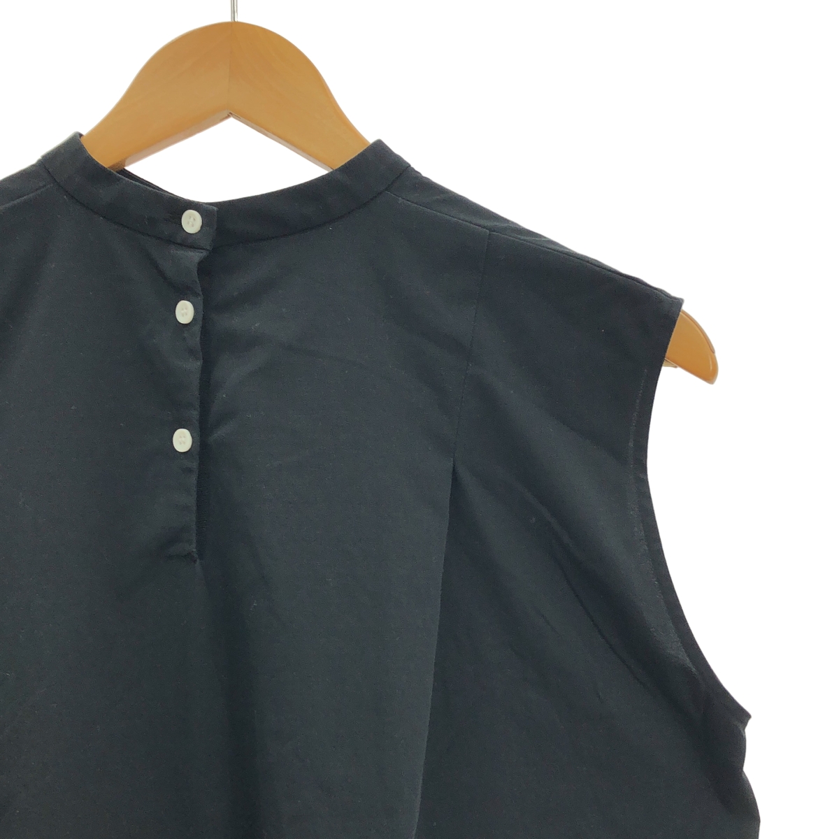 その他 スタンドカラー スリーブレス カットソー