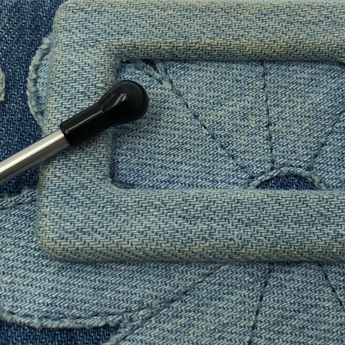 Roger Vivier / ロジェ・ヴィヴィエ フラワー デニム クラッチバッグ