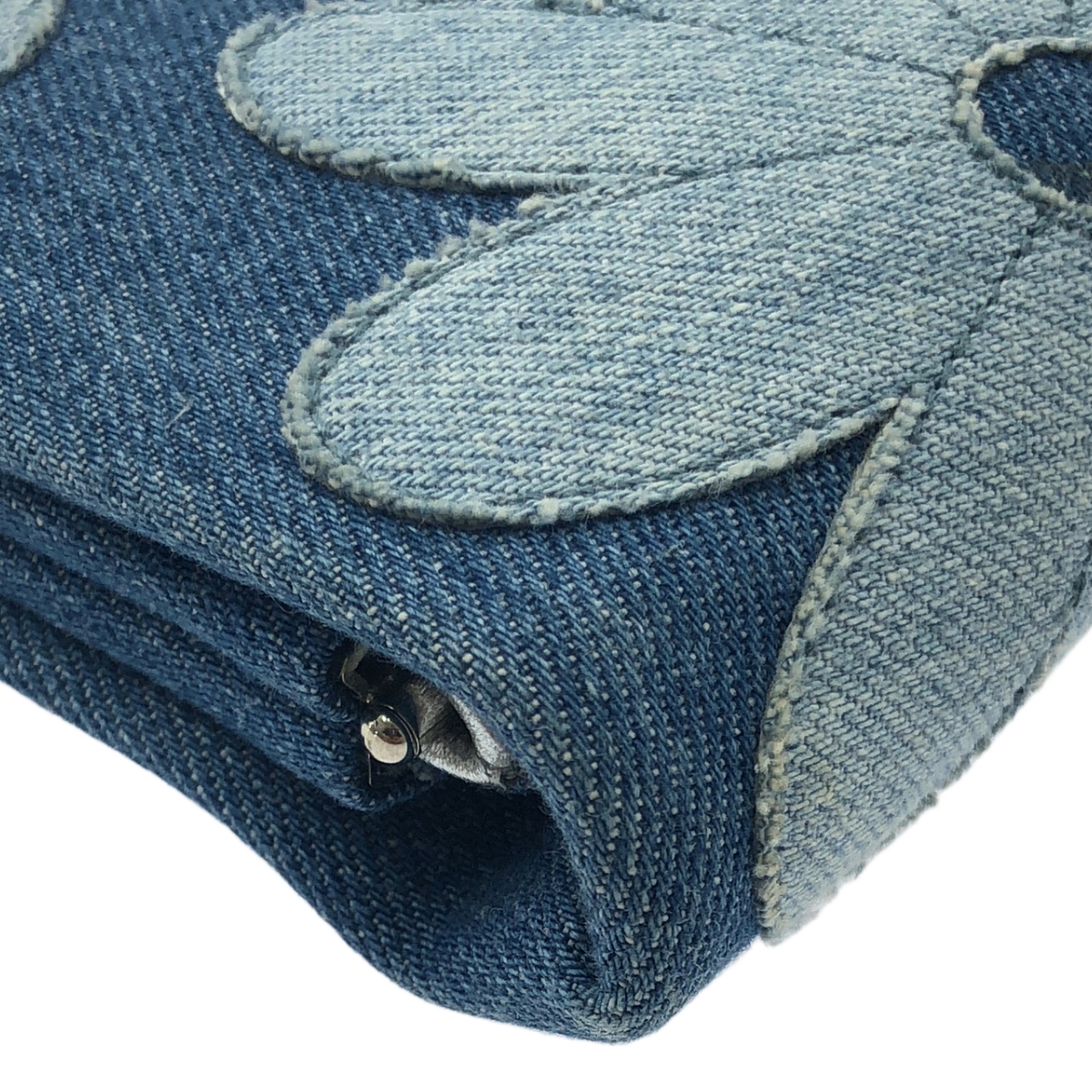 Roger Vivier / ロジェ・ヴィヴィエ フラワー デニム クラッチバッグ