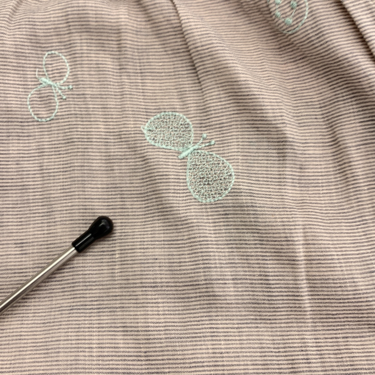 mina perhonen / ミナペルホネン choucho / ちょうちょ エンブロイダリー ギャザー スクエアネック シャツ ブラウス