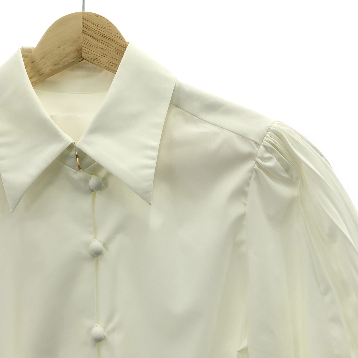 Mame Kurogouchi / マメクロゴウチ Curved Pleated Shirt カーブ プリーツ シャツ