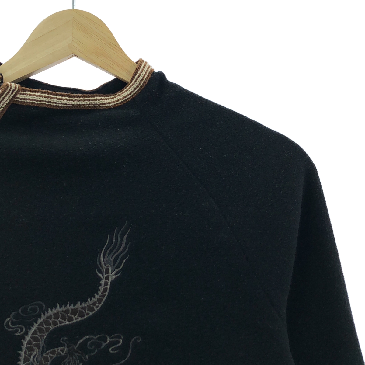 VIVIENNE TAM / ヴィヴィアンタム ドラゴン エンブロイダリー チャイナ フリース プルオーバー