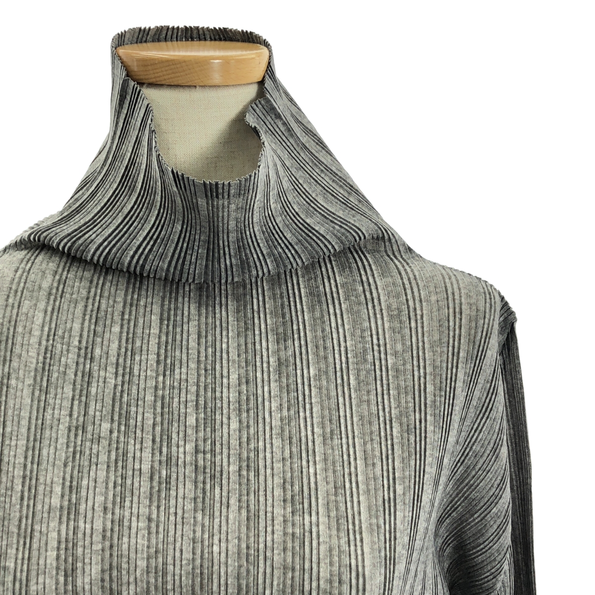 PLEATS PLEASE ISSEY MIYAKE / プリーツプリーズイッセイミヤケ ハイネック プルオーバー トップス