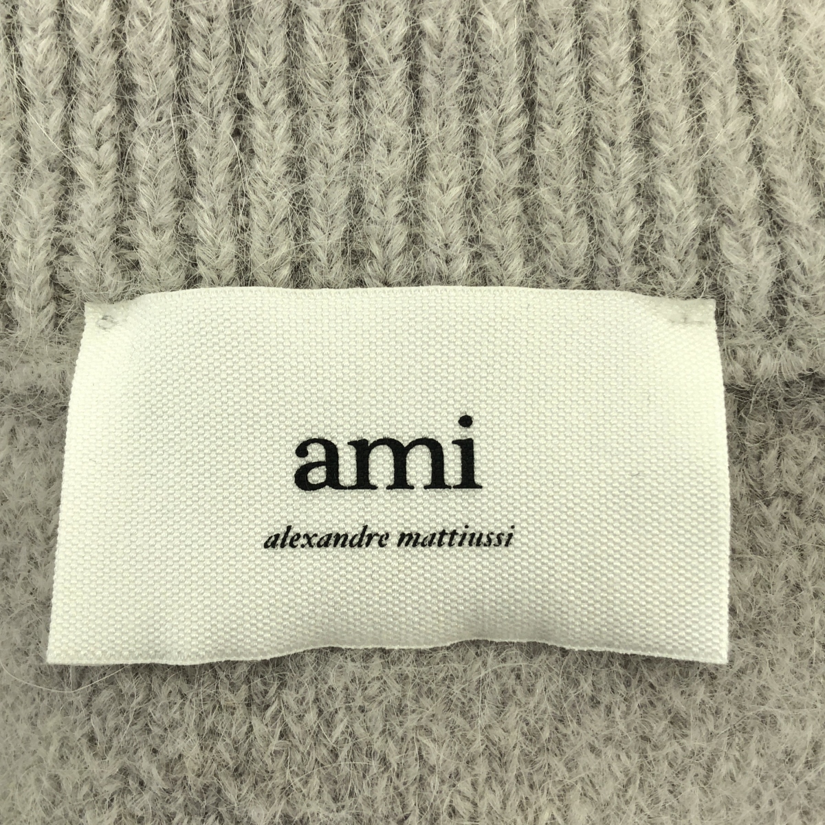 AMI Alexandre Mattiussi / アミ・アレクサンドルマテュッシ アルパカブレンド Vネック ハート ニット カーディガン