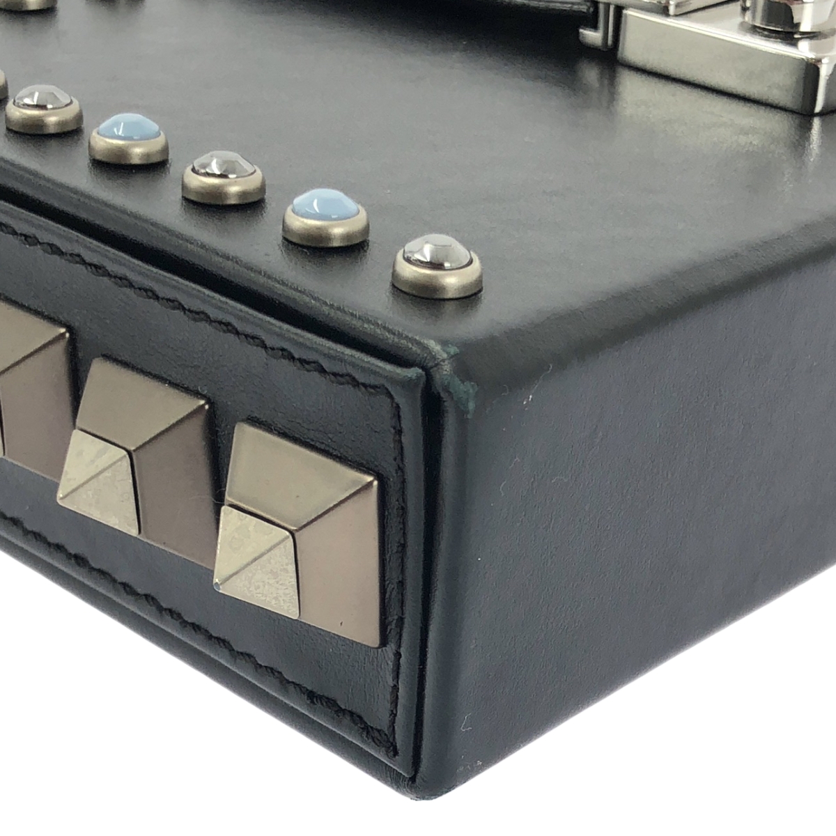 その他 スタッズ装飾 レザー スクエア ショルダーバッグ