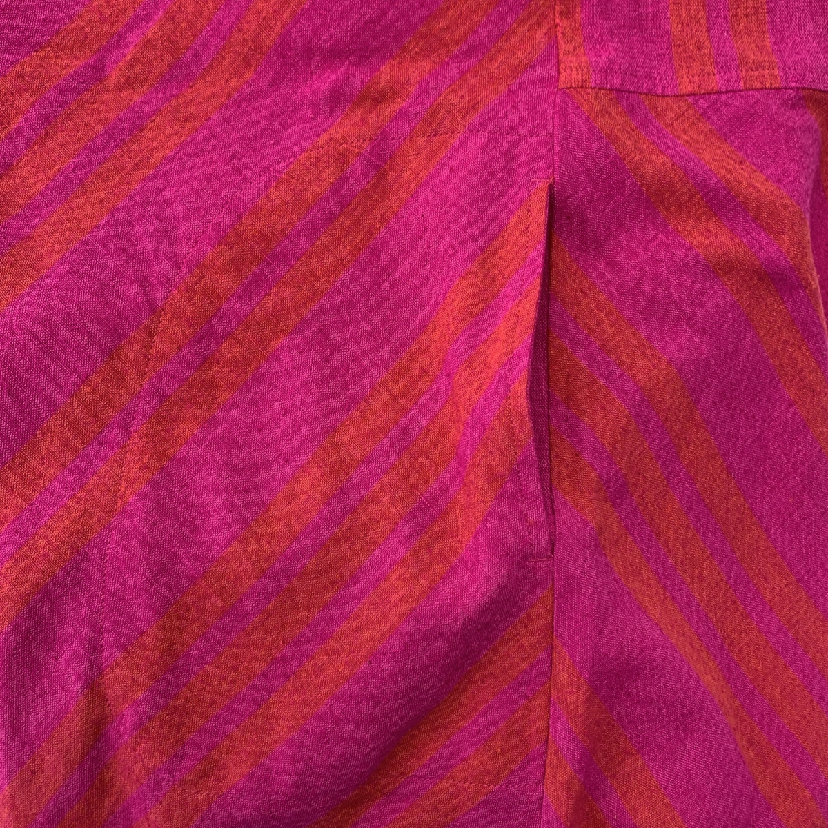 sara mallika / サラマリカ Wide Stripe Diagonal Dress / ネップ加工 ギャザースリーブ ポケット付き ワンピース