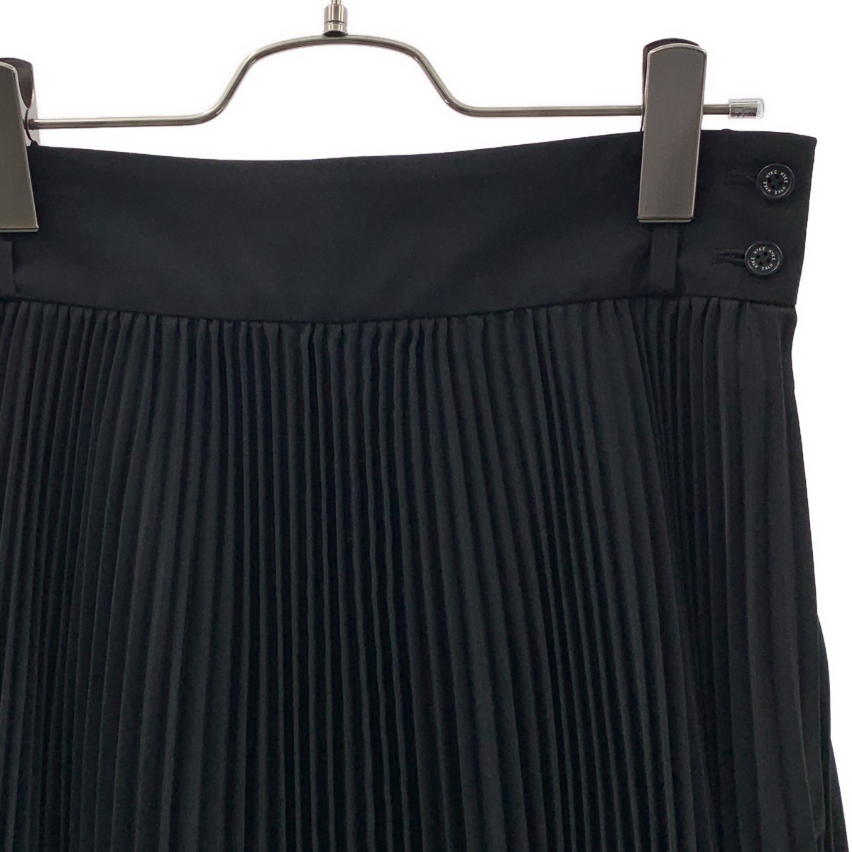 HYKE / ハイク プリーツ フレアスカート