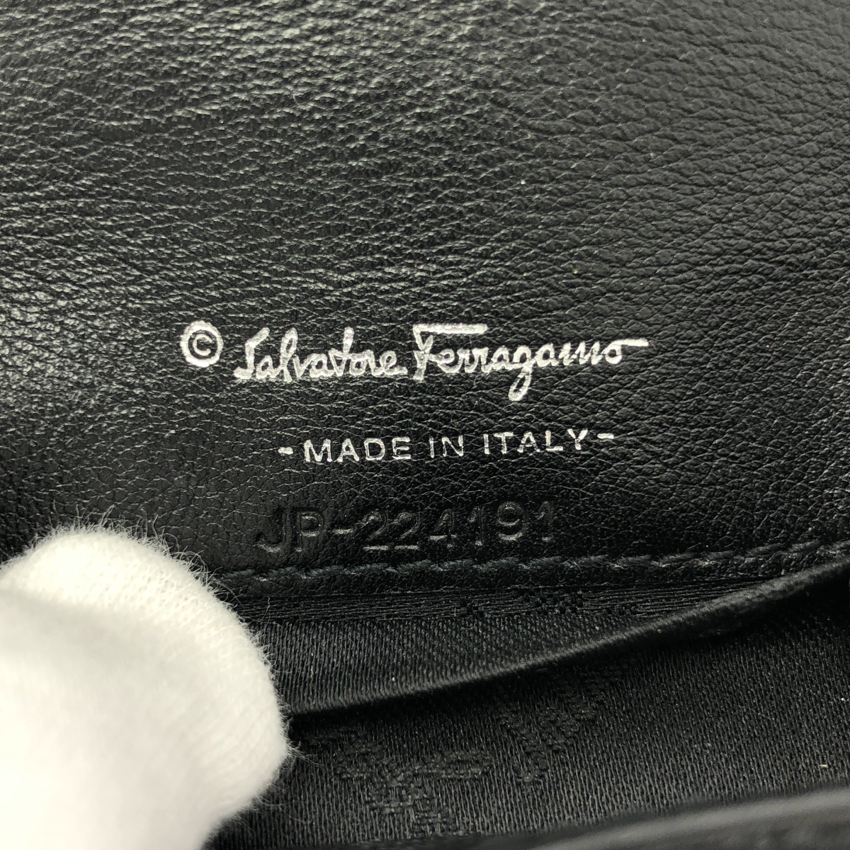 Salvatore Ferragamo / サルヴァトーレフェラガモ レザー ガンチーニ コインケース