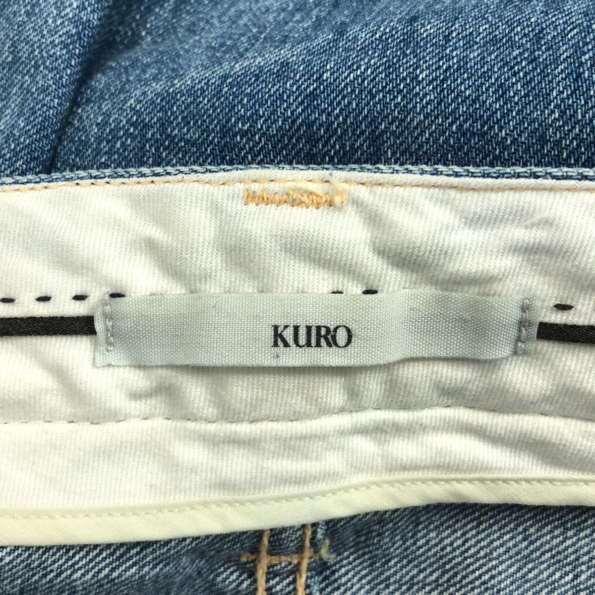 KURO / クロ AULICK / ダメージ加工 セルビッチ デニムパンツ