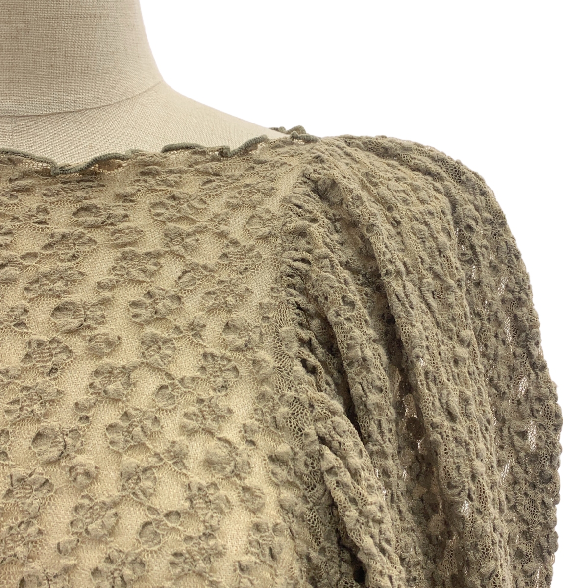 その他 フラワー レース ボリュームスリーブ トップス