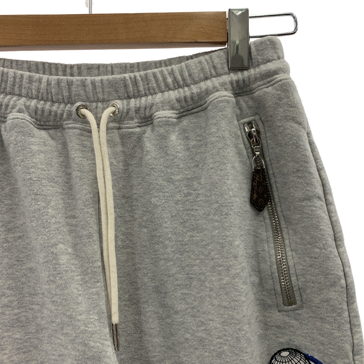 Louis Vuitton / ルイヴィトン ステープルズ エディション ワッペン スウェットジョガーパンツ