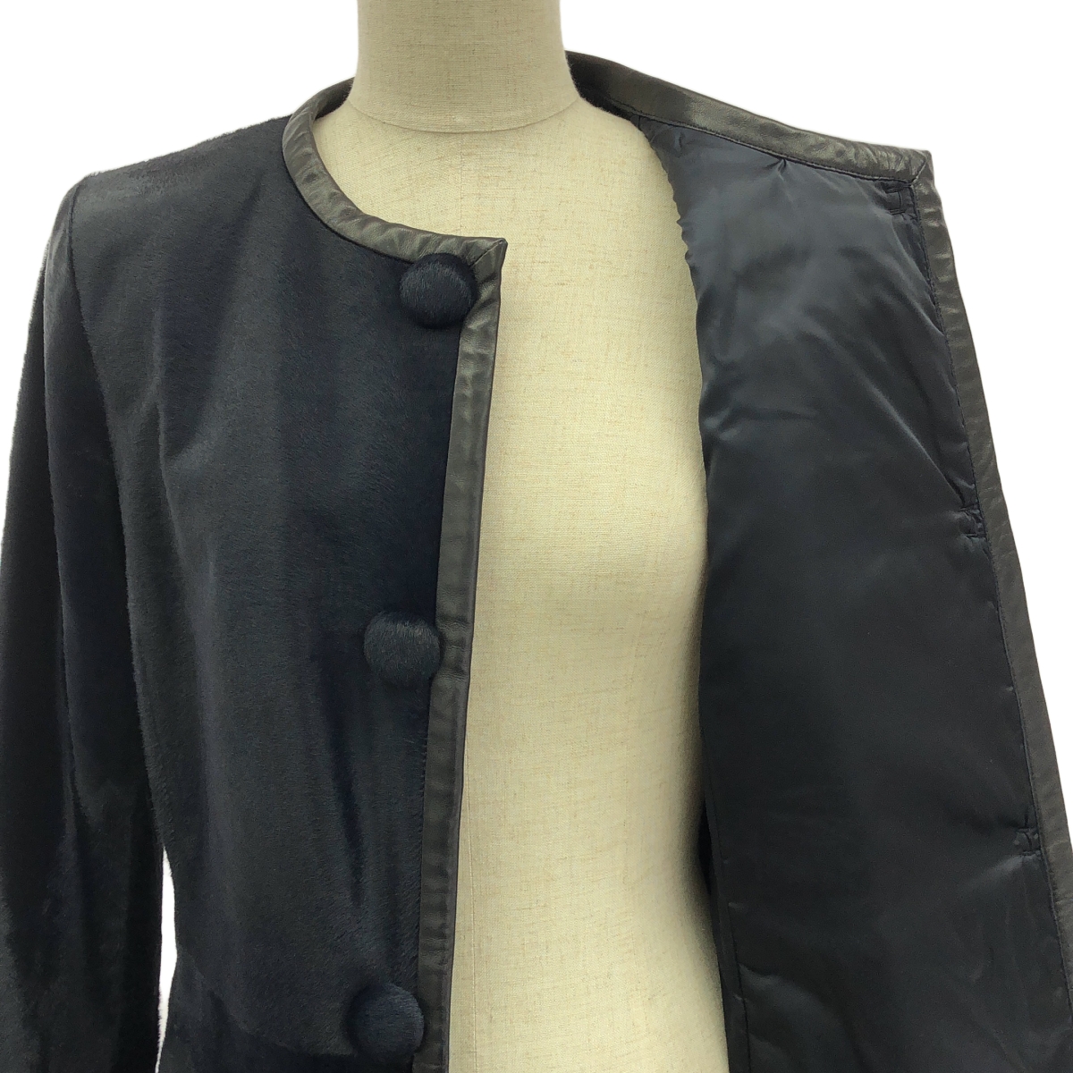 PRADA / プラダ レザー切替 ファー ノーカラー ロングコート / 総裏地