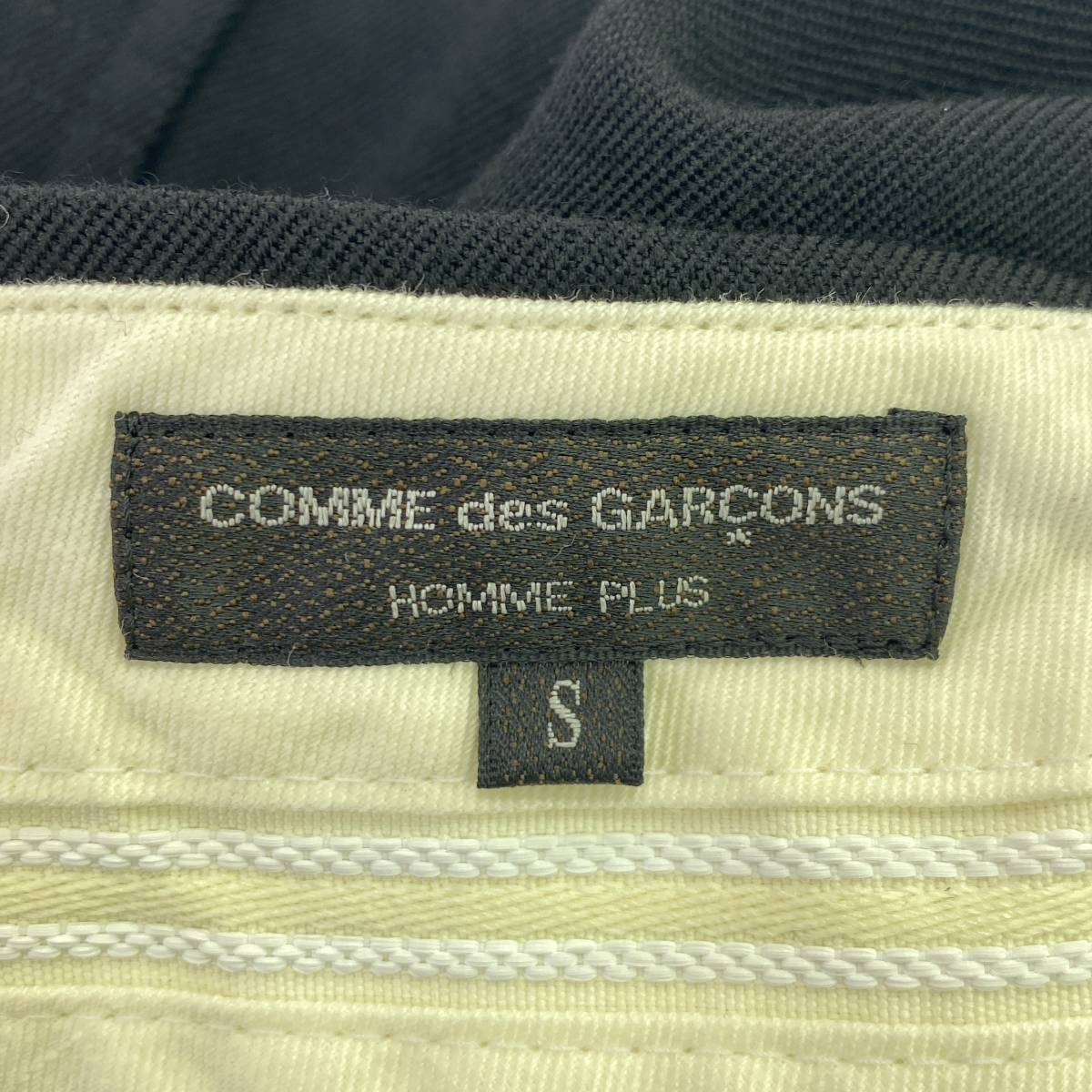 COMME des GARCONS HOMME PLUS / コムデギャルソンオムプリュス 恐竜 装飾 ウール ワイド スラックスパンツ