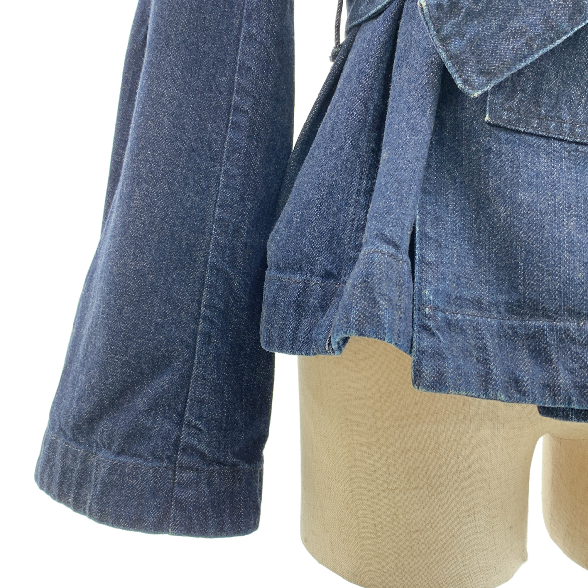 THE ROW / ザロウ ベルテッド ボタンレス デニムジャケット