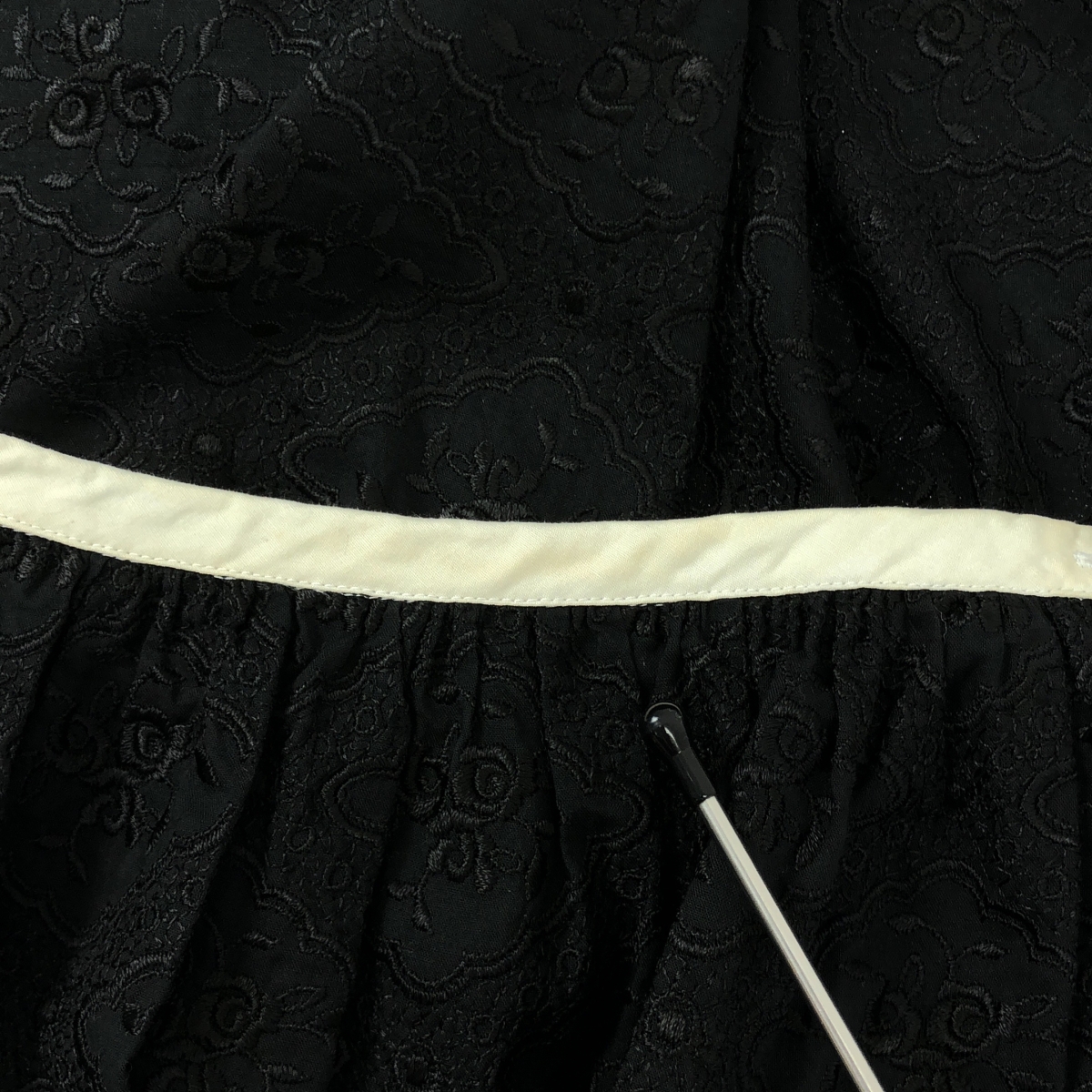 tricot COMME des GARCONS / トリココムデギャルソン エンブロイダリー ギャザースカート