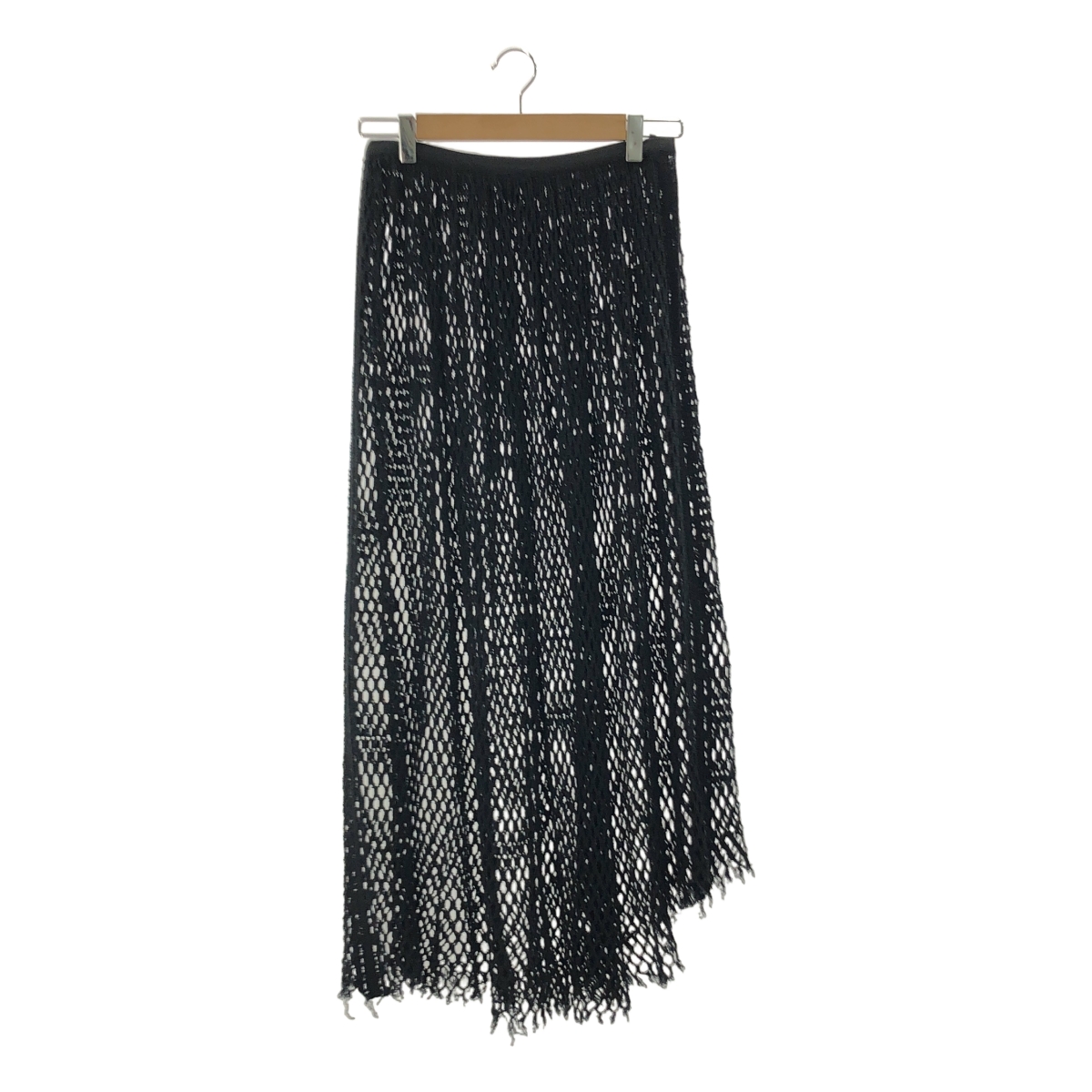 AKANE UTSUNOMIYA / アカネウツノミヤ