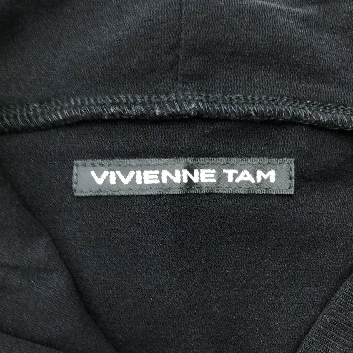 VIVIENNE TAM / ヴィヴィアンタム ビジュー装飾 ドラゴン エンブロイダリー ジップ フーディ