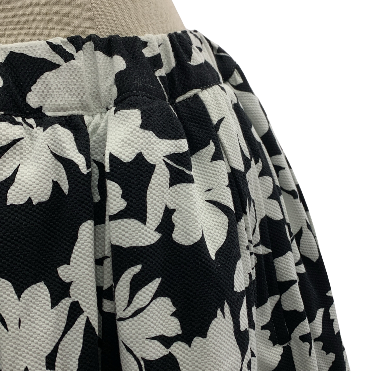 COMME des GARCONS COMME des GARCONS / コムコム フラワープリント チュール ボリューム タック ギャザー スカート