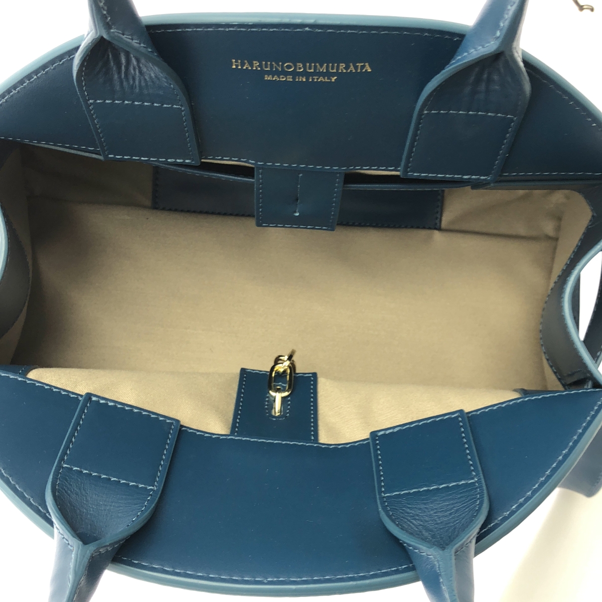 その他 PIADA MEDIA - LEATHER BELTED BOSTON / レザー ロゴ ボストン ハンドバッグ