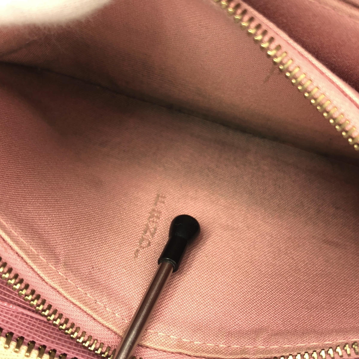 FENDI / フェンディ バードアイ・モンスター レザー ラウンドジップ ウォレット 財布